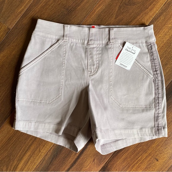 Spanx 5” Stretch Twill Short in Light Orchid - Picture 1 of 7